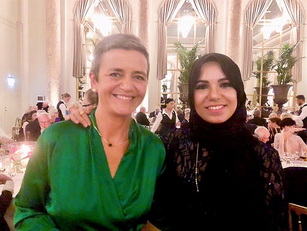 Alina Aiesha Khan and Margrethe Vestager at the Danes Worldwide gala dinner